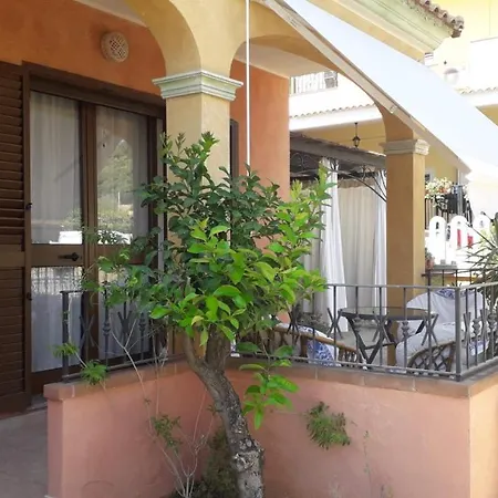 Villa Giardino Relax Вилла Вилласимиус